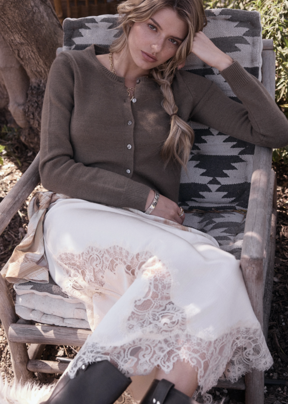 MIXED LACE MIDI SKIRT