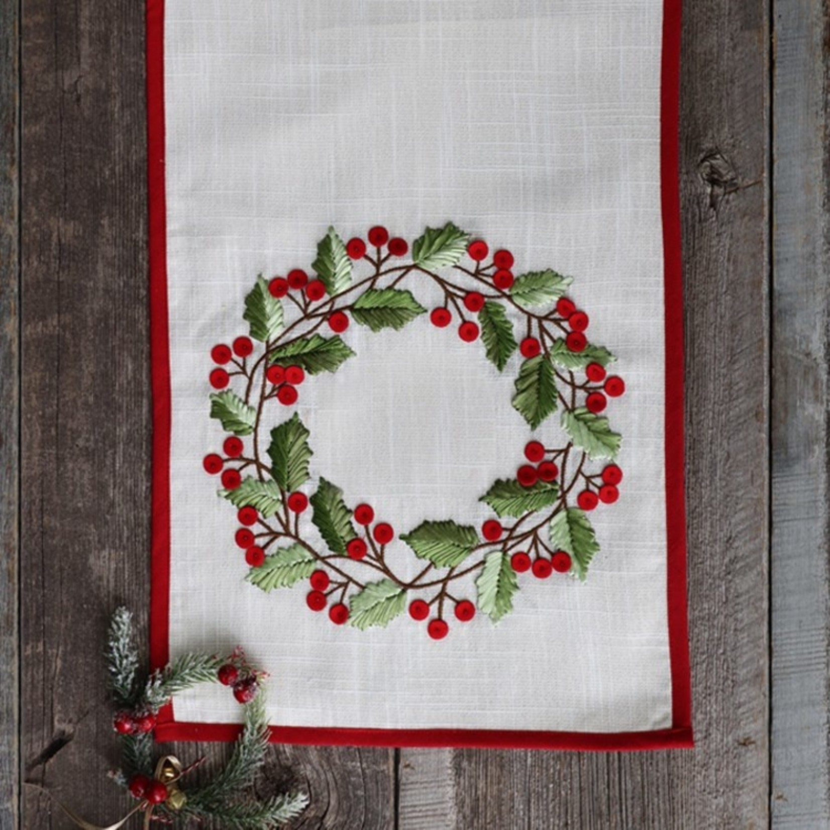 Embroidered Wreath Table Runner