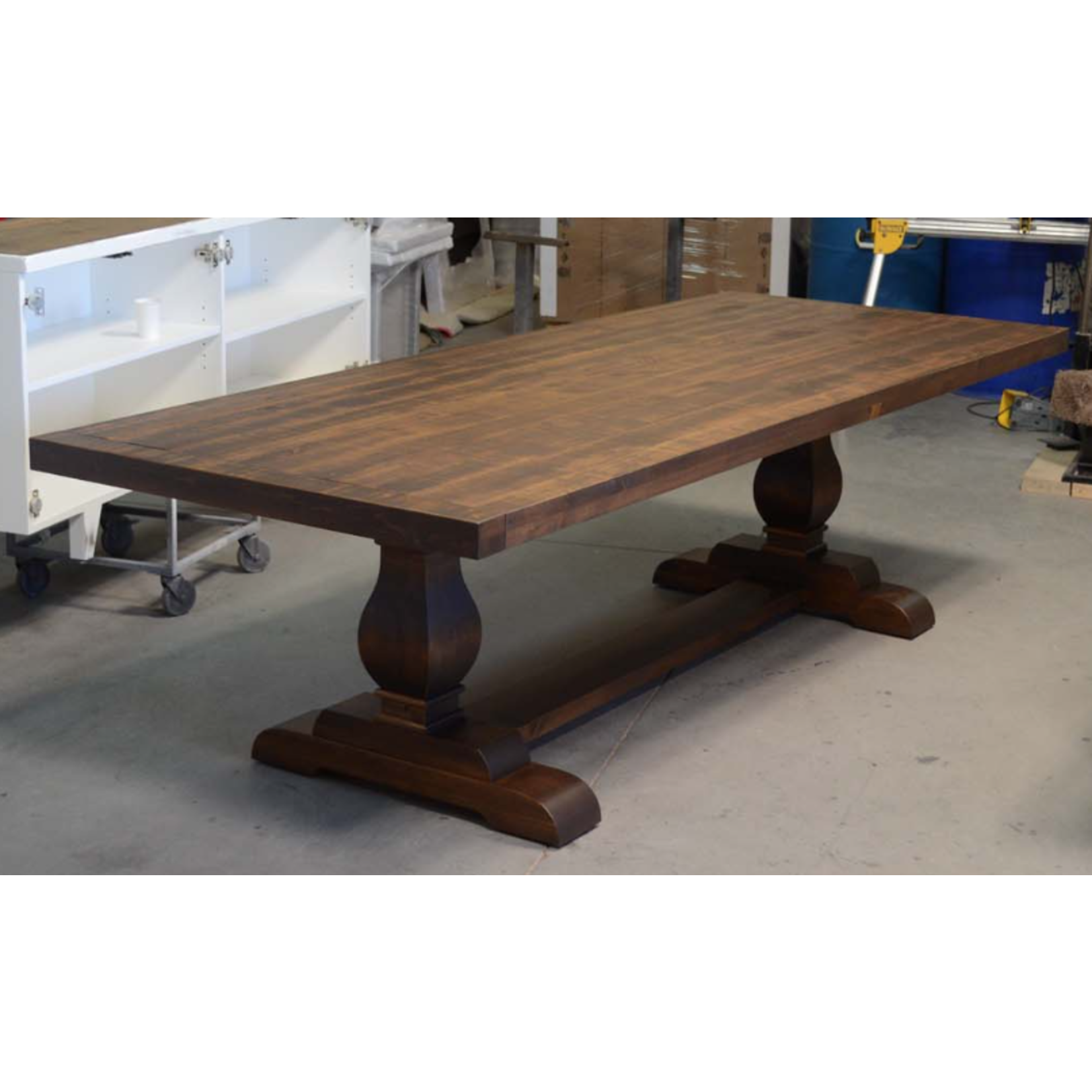 Old World Pedestal Dining Table - Sombero
