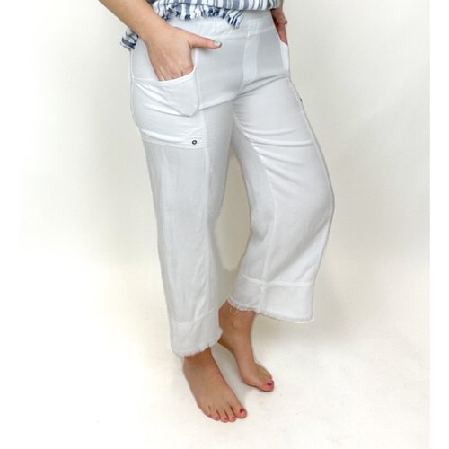 XCVI Oisin Crop WHT XCVI Oisin Crop WHT