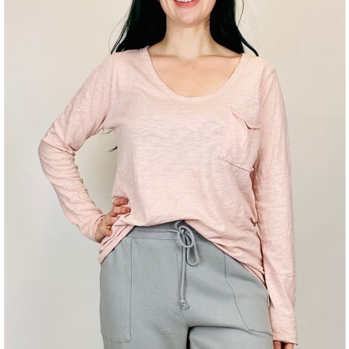Mod-o-doc Mod-o-doc L/S Hi-Low Scoop Neck Top RQZ Mod-o-doc Mod-o-doc L/S Hi-Low Scoop Neck Top RQZ