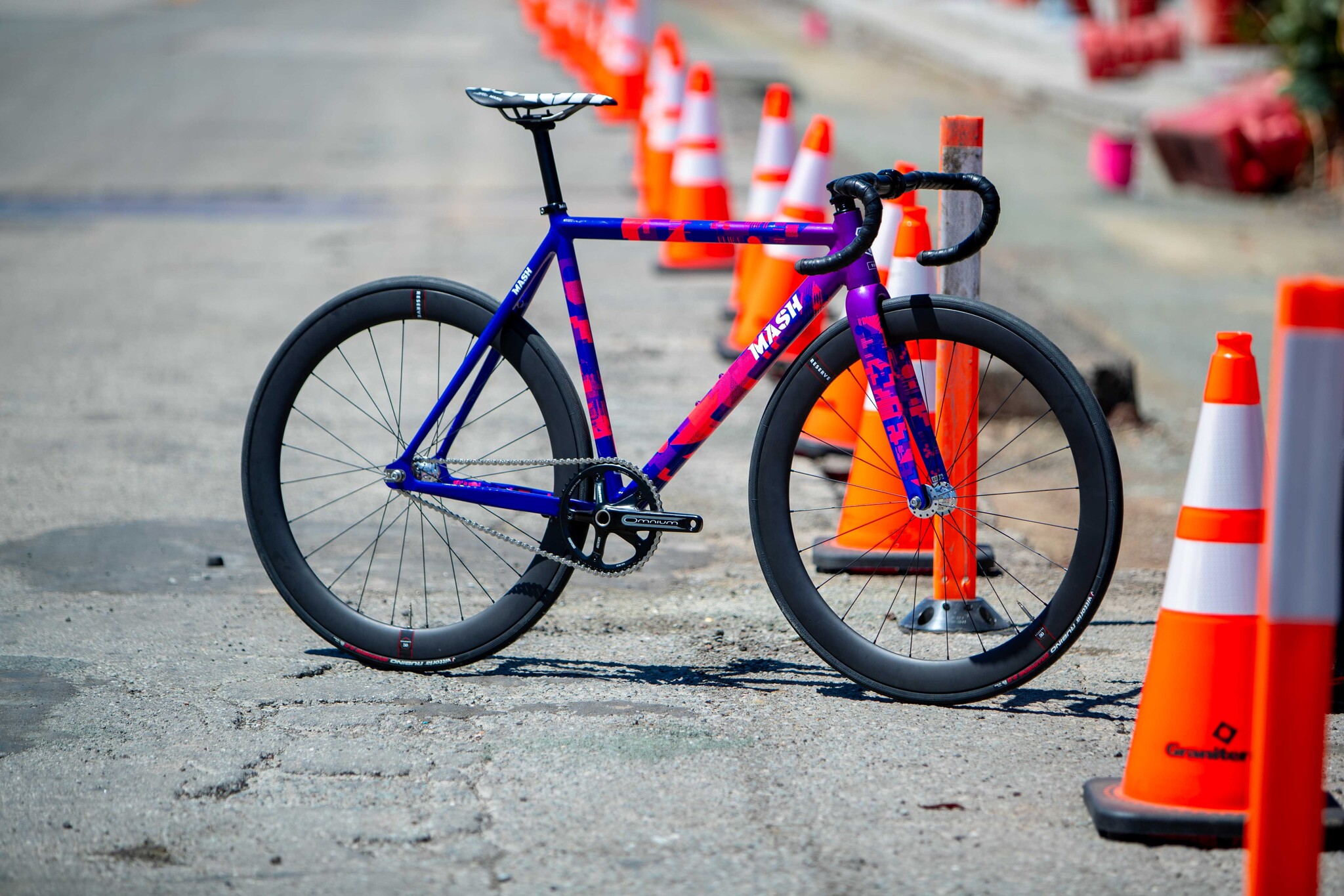 MASH AC-4 Frameset Blacklight - MASH STOREROOM MASH AC-4 Frameset Blacklight - MASH STOREROOM