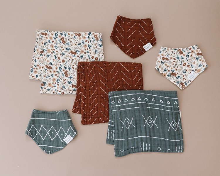 Mebie Baby MEBIE BABY TRIANGLE BIB