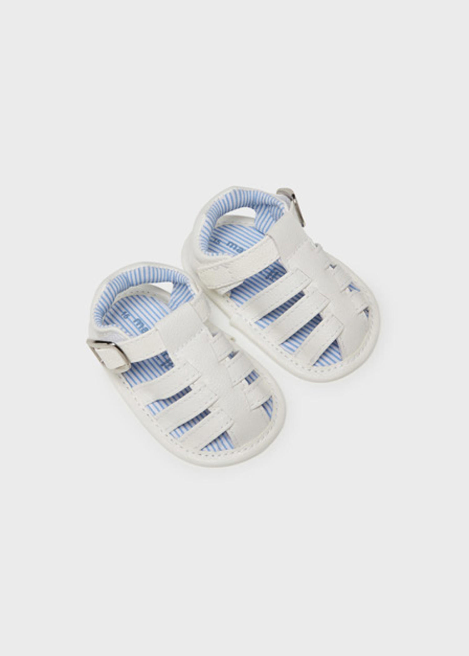 Boys sandals near me 2025