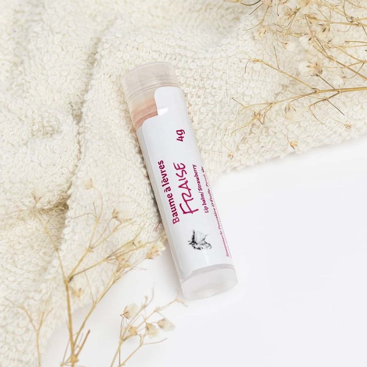 Poussière d'étoile Baume à Lèvre en Tube Poussière D'Étoile Fraise