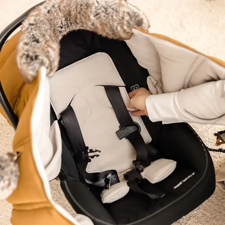 Petit Coulou Petit Coulou Insulated Backing for Car Seat