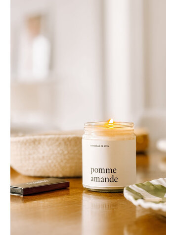 Marée Chandelles Marée Soya Apple & Almond Candle