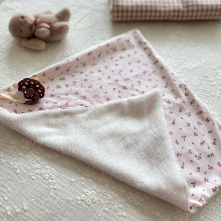 Baluchon Mini Doudou Attache-Suce Baluchon