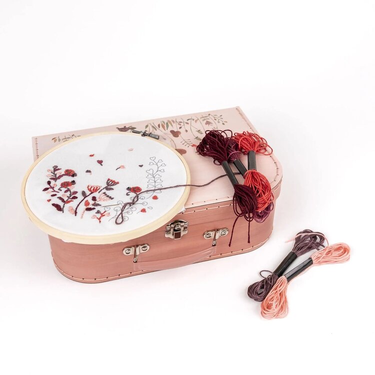 Egmont Toys Egmont Toys Embroidery Kit Ladybugs