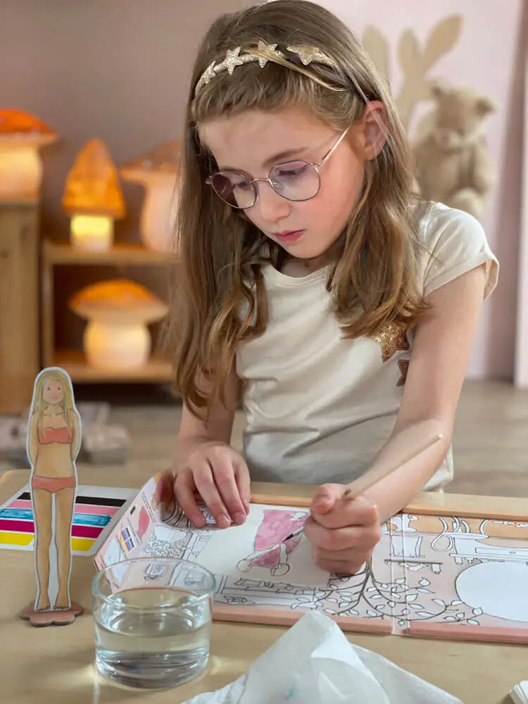 Egmont Toys Egmont Toys Magnetic Art Dress-Up