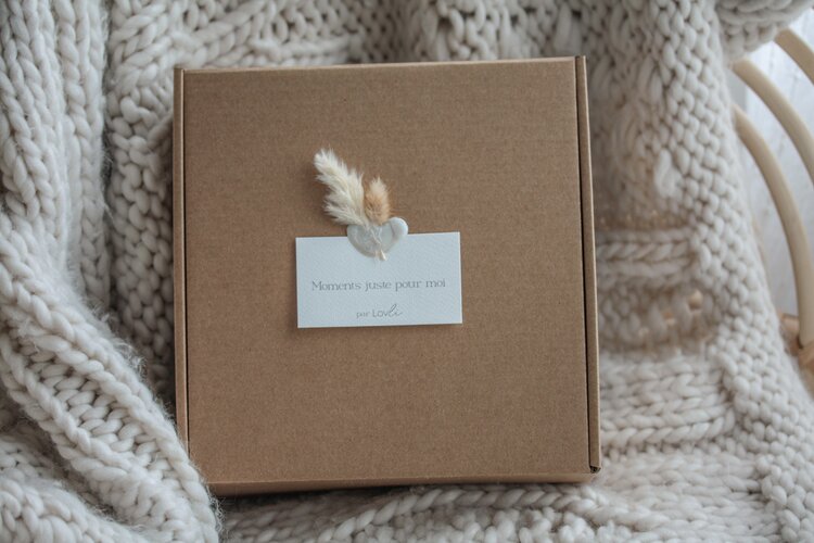 Lovli Lovli “Just for Me” Gift Box