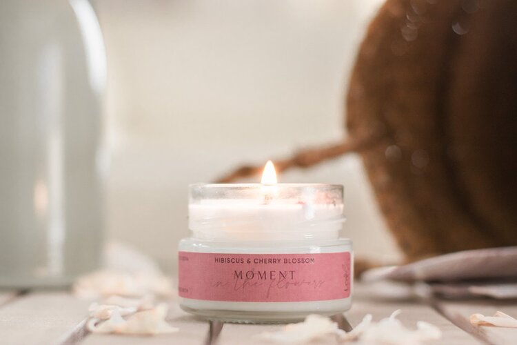 Lovli Lovli Candle