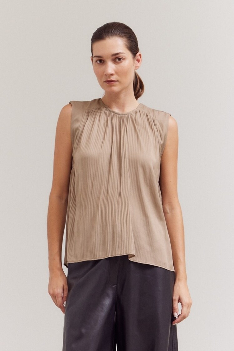 Grade & Gather Grade & Gather Sleeveless Top