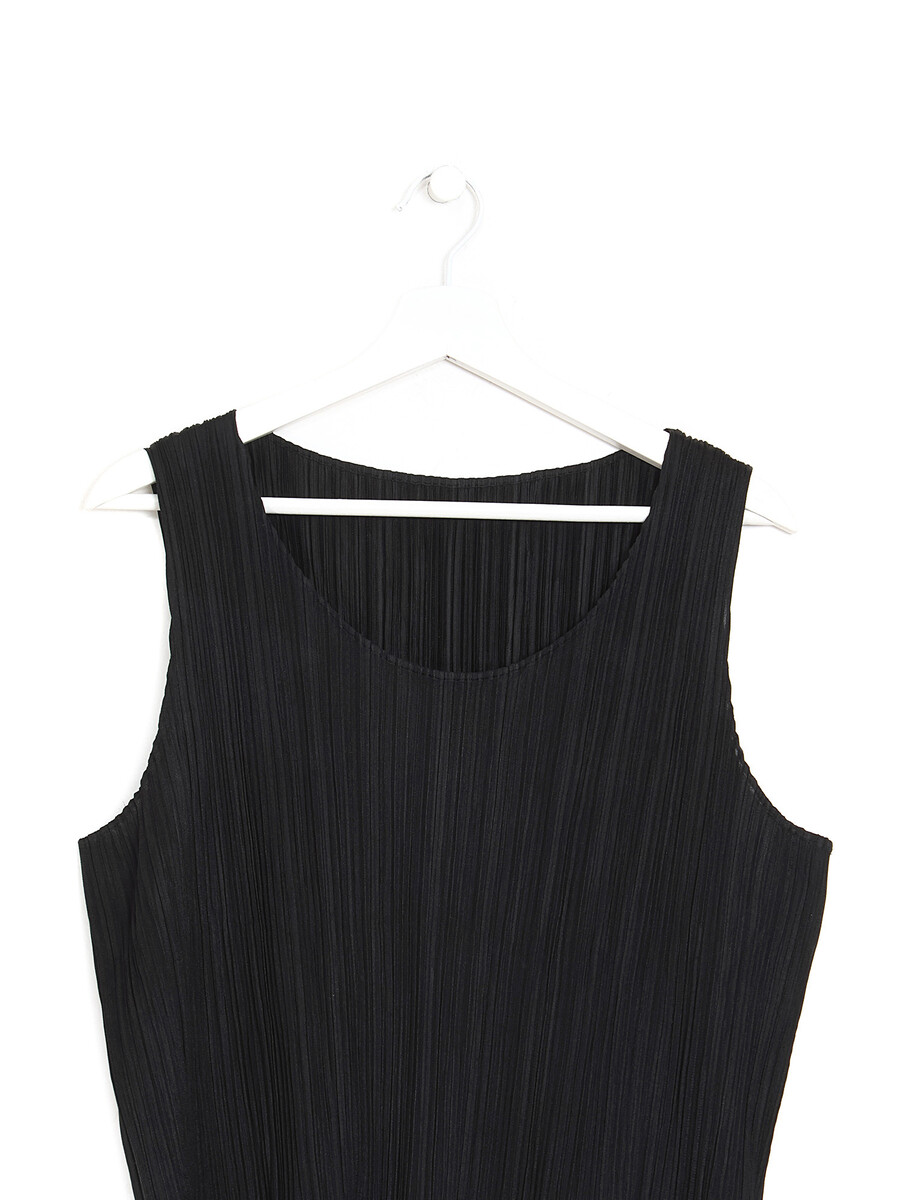 PLEATS PLEASE Pleated Sleeveless Top | RUSE