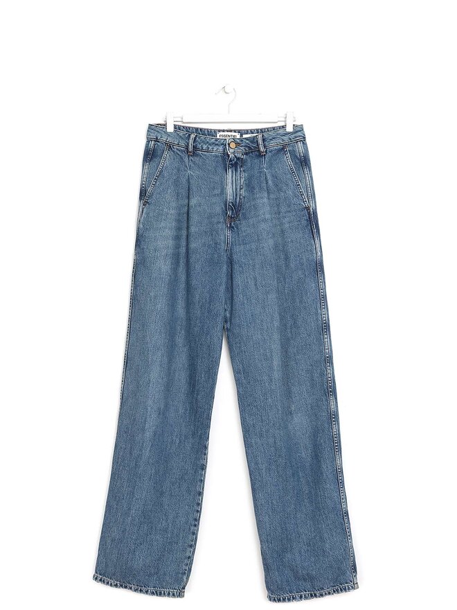 Essentiel Antwerp Jean Denim Coupe Décontractée Ambient2 Essentiel Antwerp Jean Denim Coupe Décontractée Ambient2