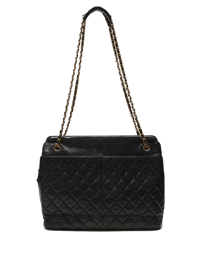 CHANEL Quilted Leather Shoulder Bag