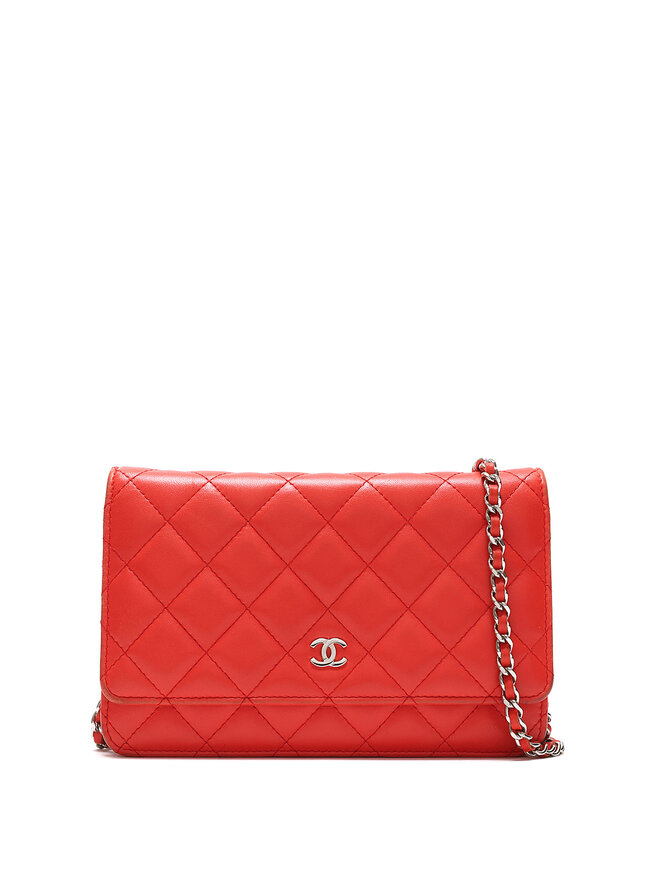 CHANEL Sac à bandoulière en cuir grainé rouge