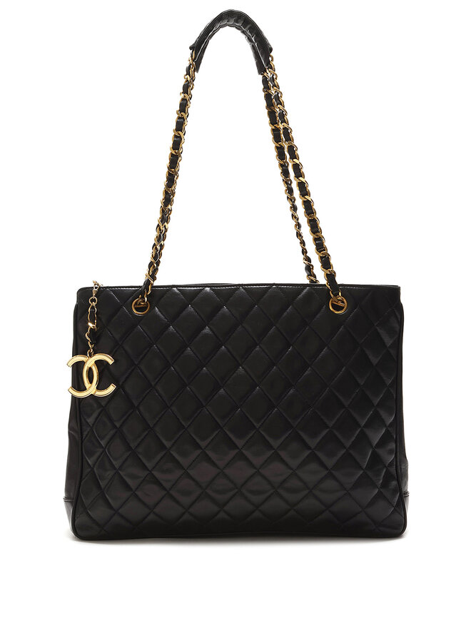 CHANEL Sac fourre-tout en cuir matelassé