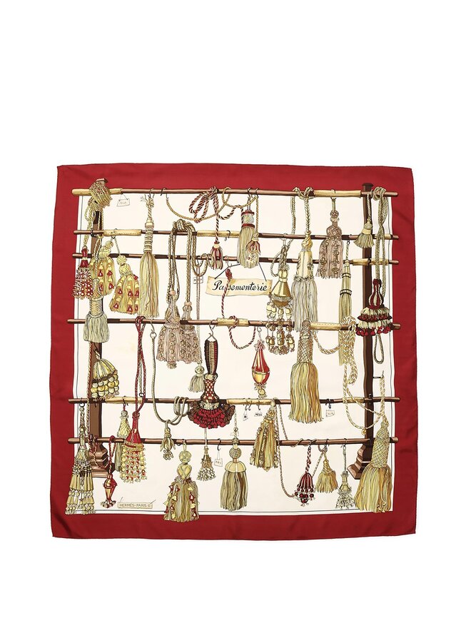 HERMÈS Foulard en Soie Pasementerie