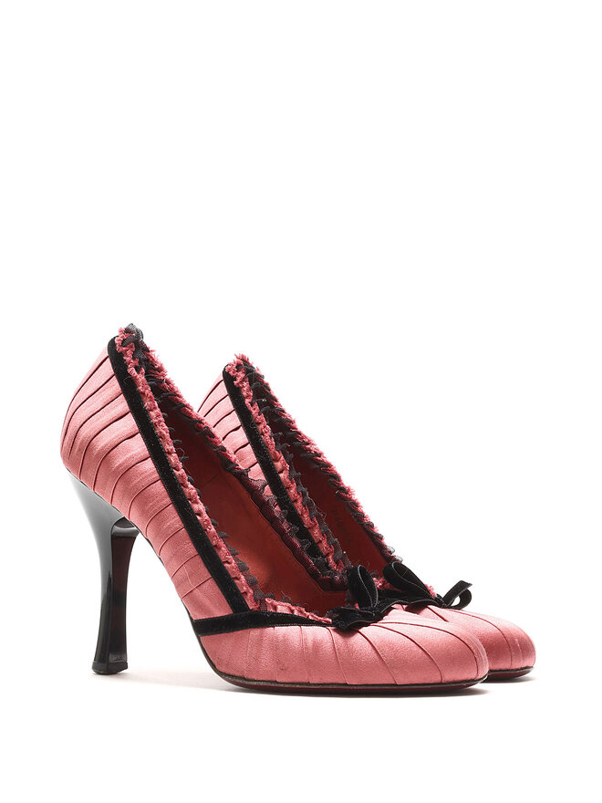 LOUIS VUITTON Escarpins en Satin Plissé avec Nœud