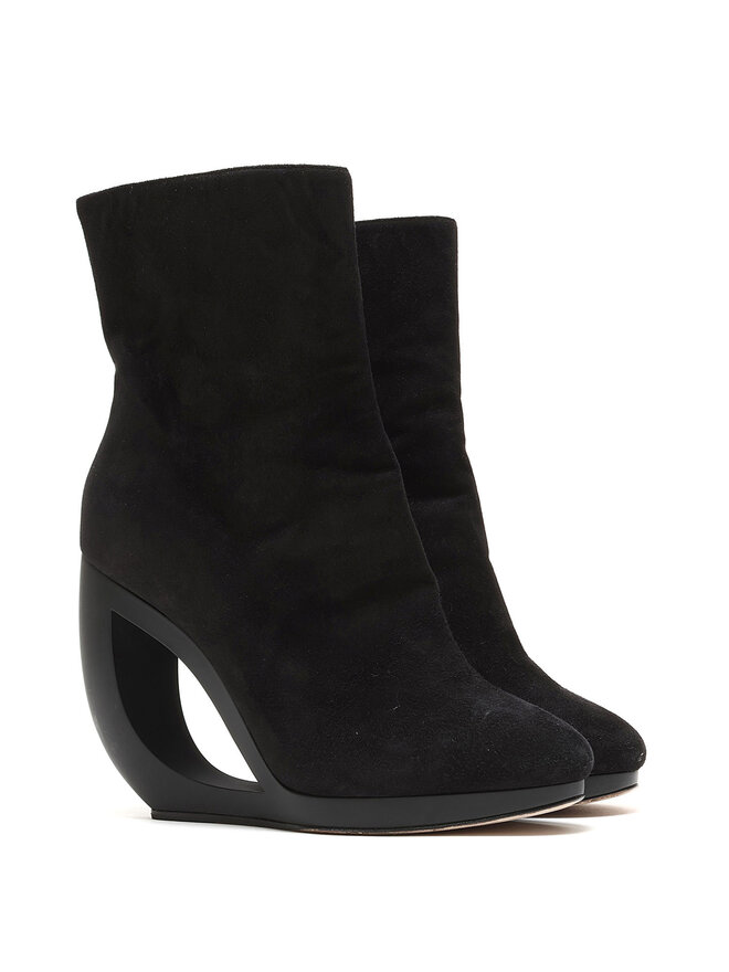 MANOLO BLAHNIK Sculptural-Heeled Suede Ankle Boots