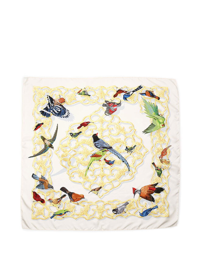 HERMÈS Foulard en Soie Motif Oiseaux