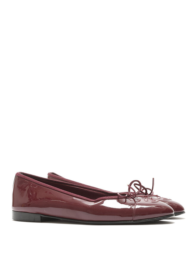 CHANEL Quilted Patent Leather Ballet Flats
