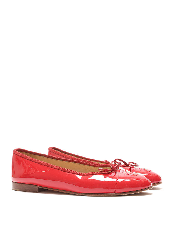 CHANEL Quilted Patent Ballet Flats