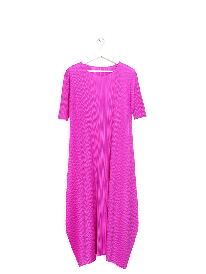 PLEATS PLEASE Robe Plissée à Manches Courtes