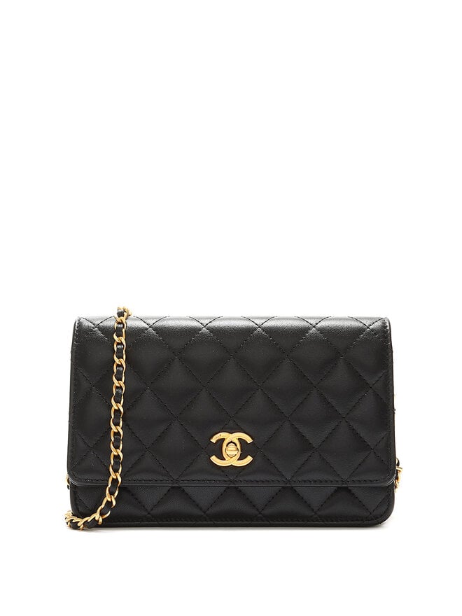 CHANEL Pearl Crush Wallet On Chain