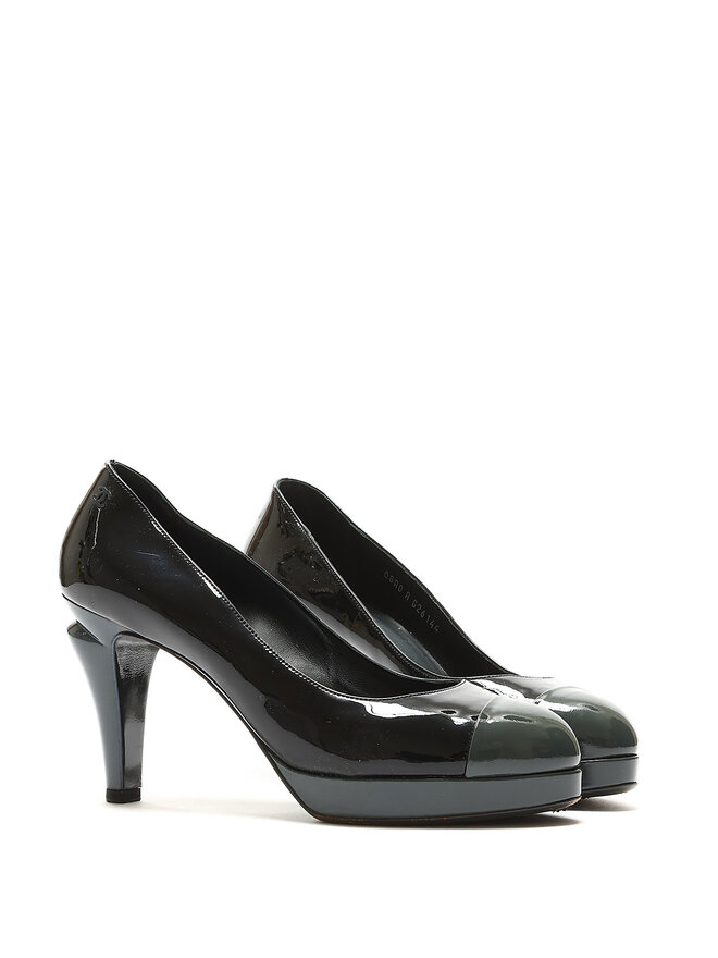 CHANEL Escarpins en Cuir Verni