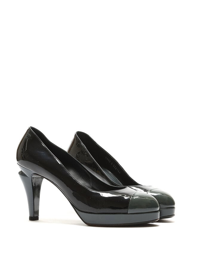 CHANEL Patent Leather Pumps