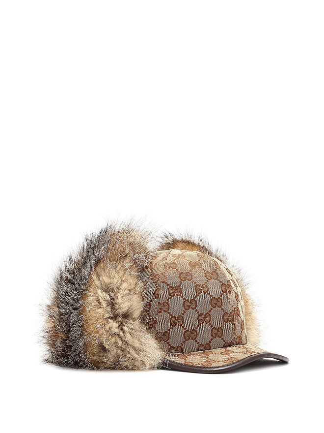 GUCCI Casquette en toile GG Supreme avec bordure en fourrure