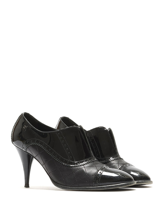 CHANEL Quilted Leather Pumps