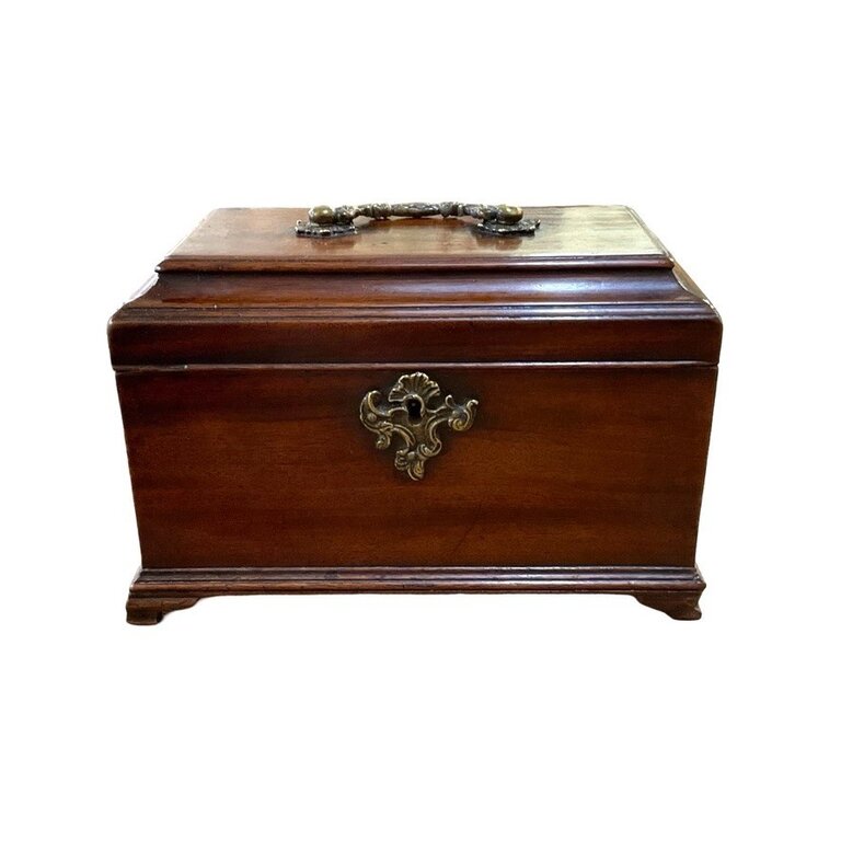 antique Victorian English Footed Tea Caddy with Brass Handle and Keyhole