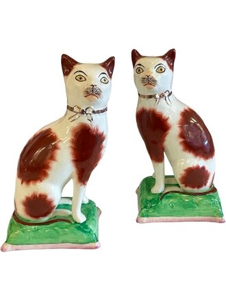 Vintage Early 20th Century Pair of Staffordshire Cats