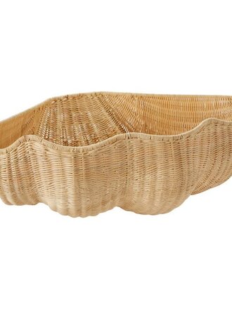Large Wicker Clam Shell