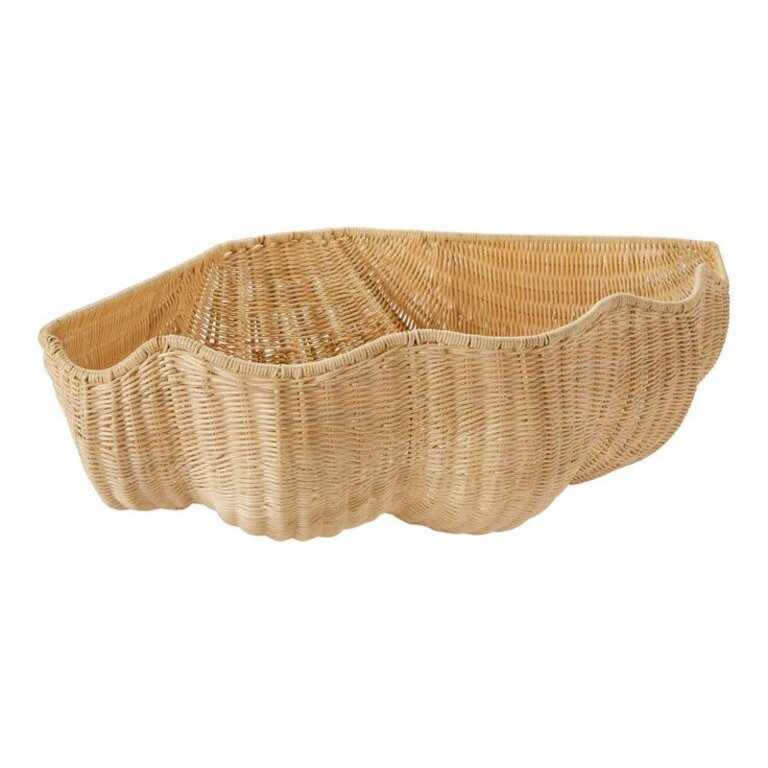 Large Wicker Clam Shell
