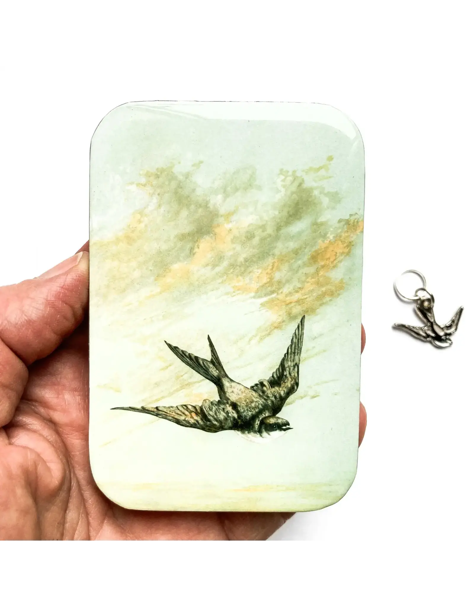 Firefly Notes Swallow (Diving) notions tin - Large - Firefly Notes Tins