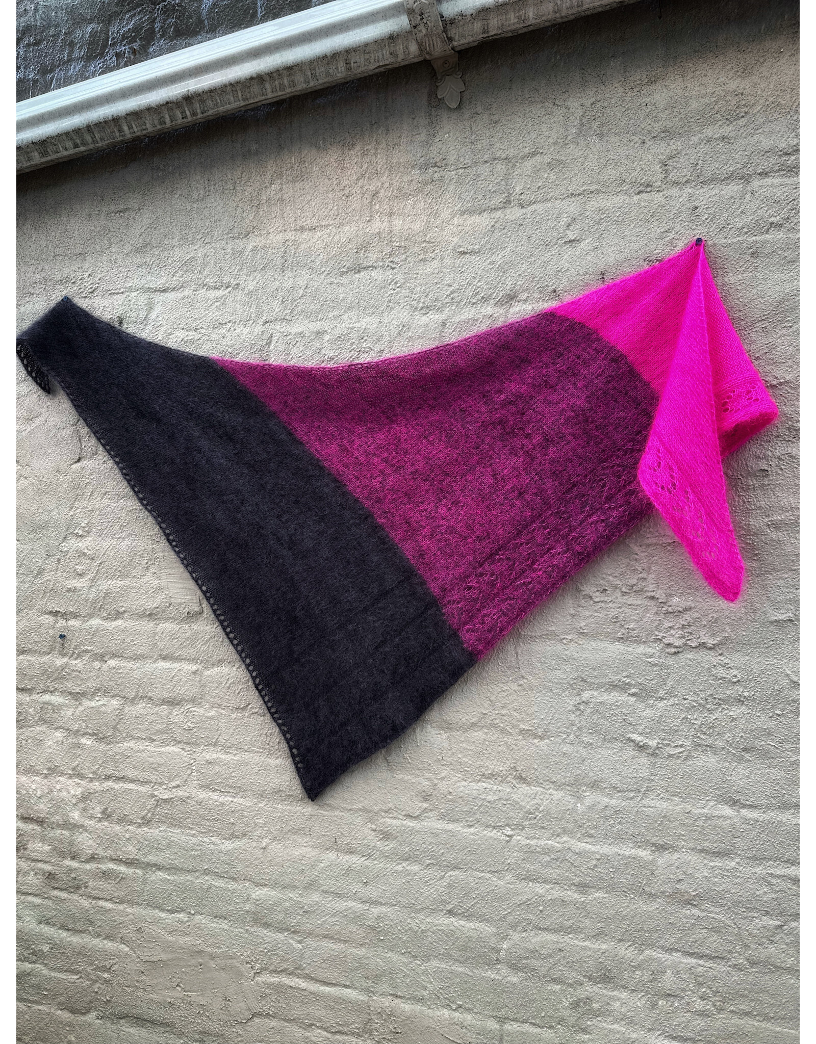Shock Value & Atomic Age Speedwell Shawl Kit #5