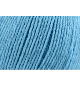 Universal Yarn Summer Sky 917 - Deluxe Bulky Superwash - Universal Yarn