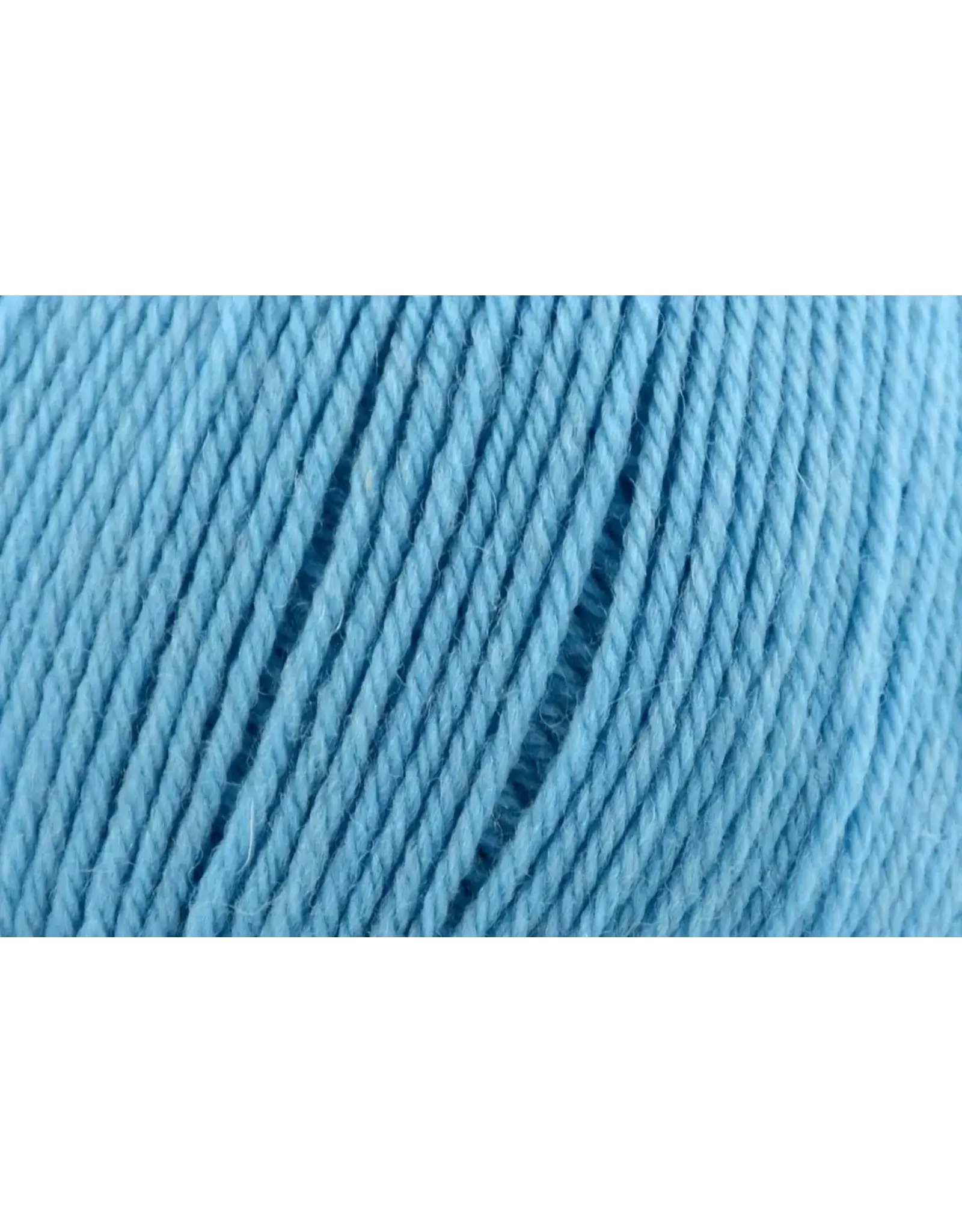 Universal Yarn Summer Sky 717 - Deluxe Worsted Superwash - Universal Yarn