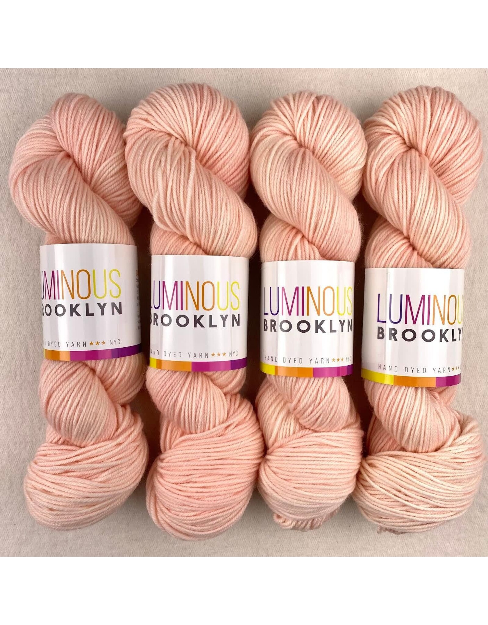 Luminous Brooklyn Peachpuff - Sport - Luminous Brooklyn