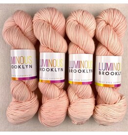 Luminous Brooklyn Peachpuff - Sport - Luminous Brooklyn
