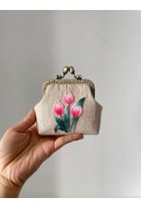 Quince Fables Tulip Embroidered Beige Coin Purse