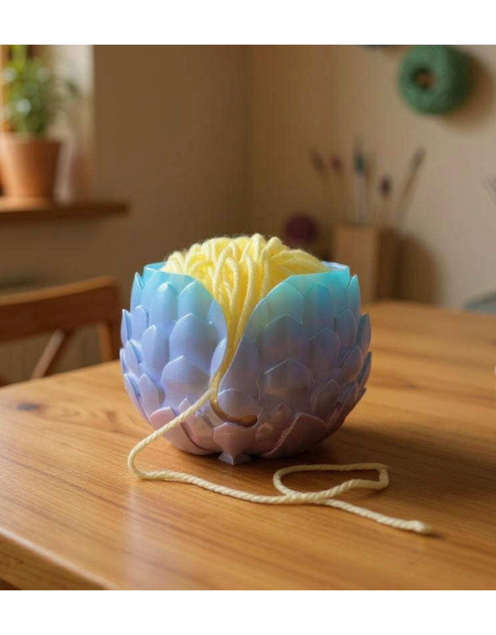 Dragon Scale Yarn Holder (Light Pink) - Loops and Layers