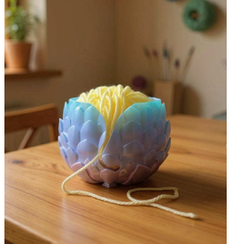 Dragon Scale Yarn Holder (Light Pink) - Loops and Layers