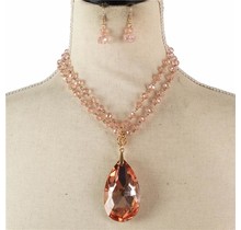 Blended Beauty Crystal Necklace Set - Peach