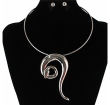 Sneaky One Necklace Set - Silver