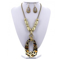 Hold You Down Leopard Necklace Set